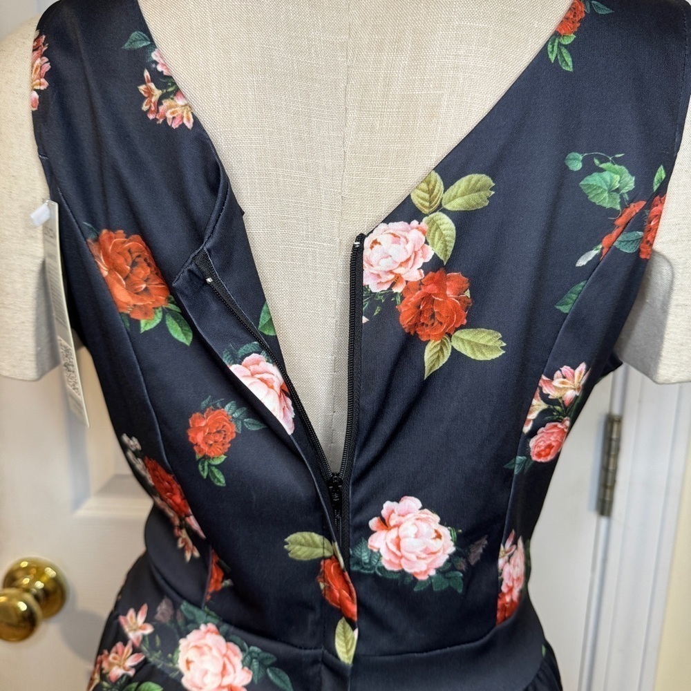 Owin Black Floral Sleeveless Fit & Flare Dress Size L NWT - Picture 3 of 8